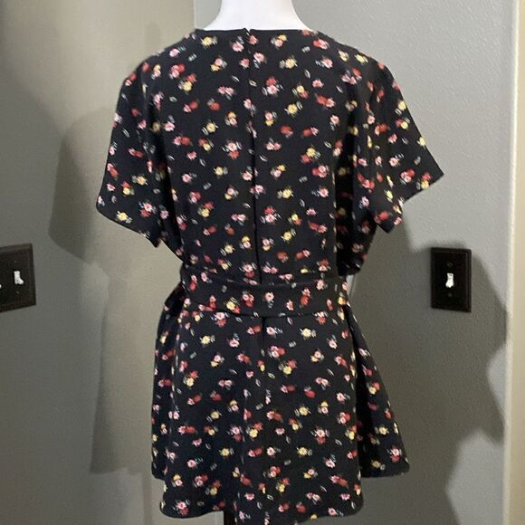 Lane Bryant Peplum Blouse Black Red Floral Short Sleeve Tie Waist Stretch - Picture 9 of 12